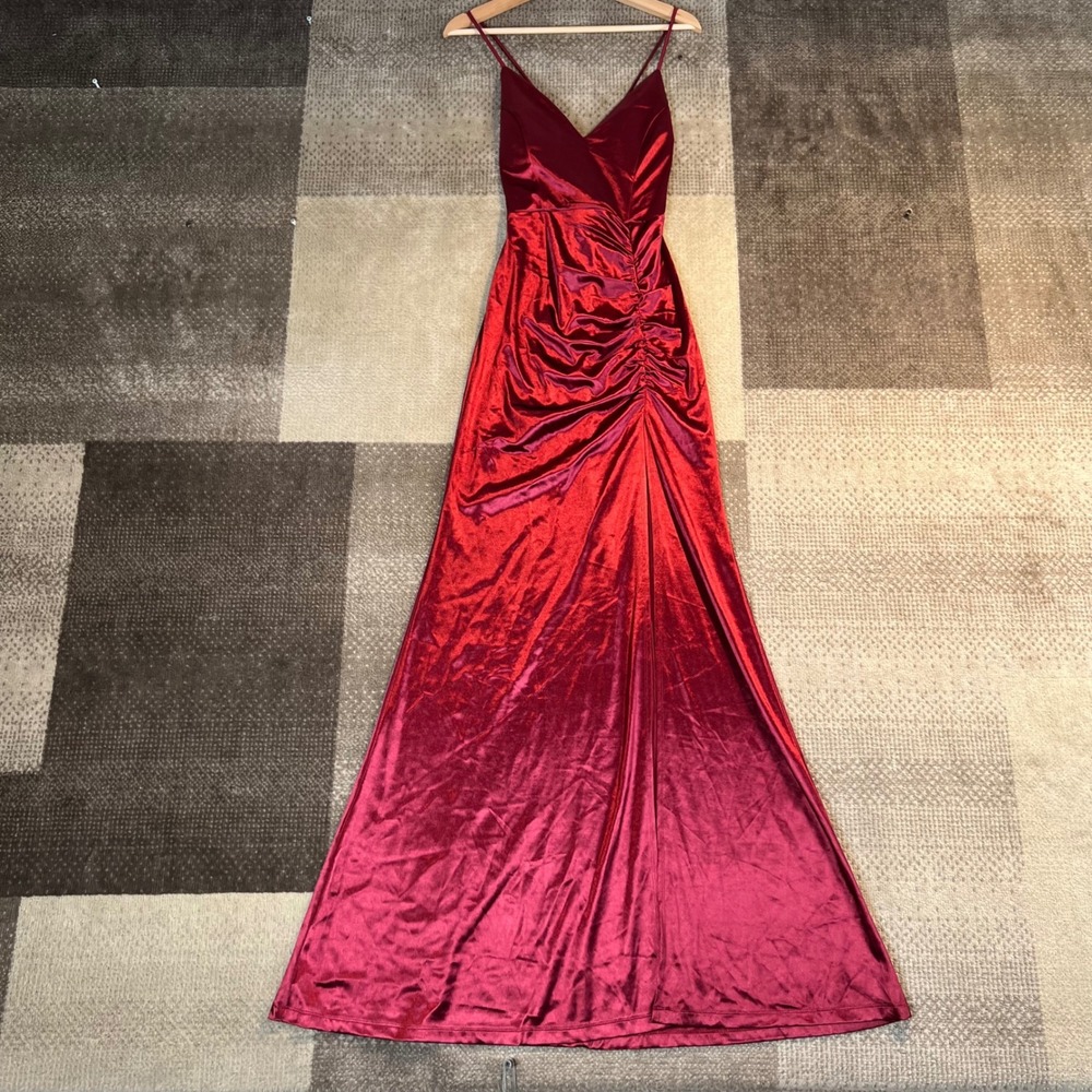 Windsor Burgundy Metallic Ruched Maxi Dress Small SYM1926WD-BURGUNDY NWT